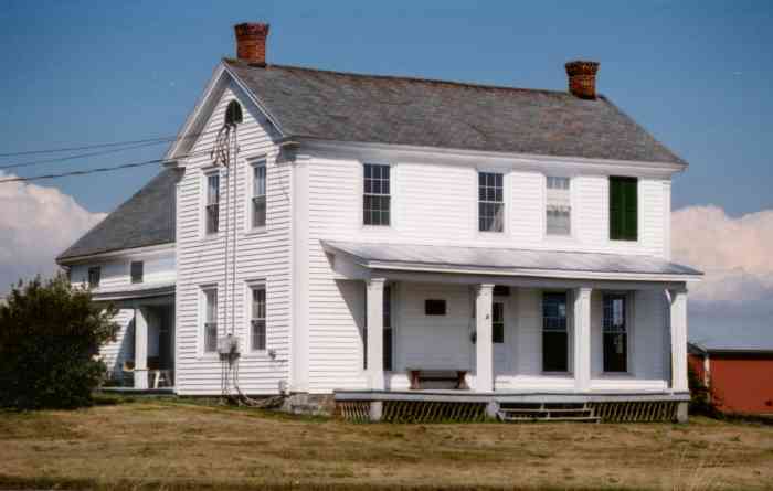 deweys tavern photo champlain
                      town elias dewey